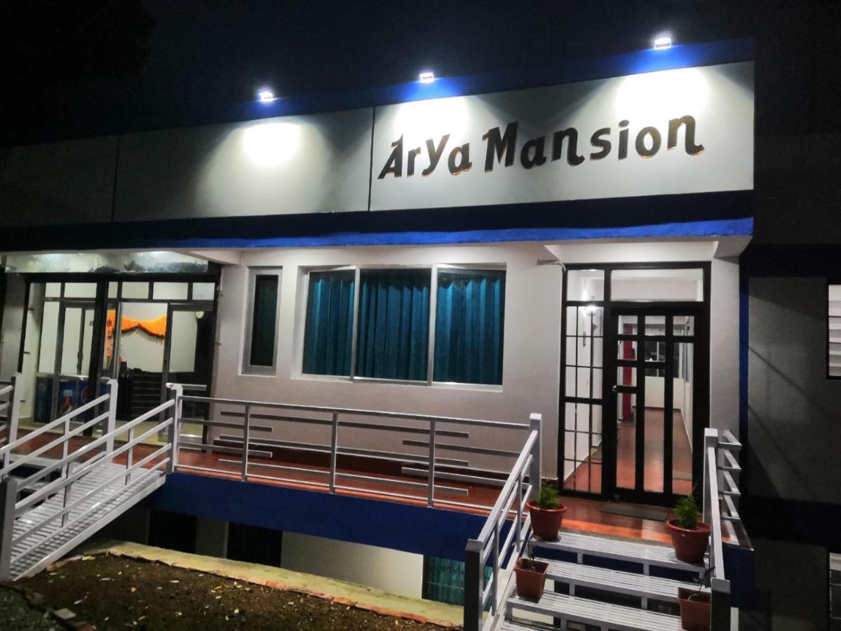מלון לנסדאון Arya Mansion מראה חיצוני תמונה